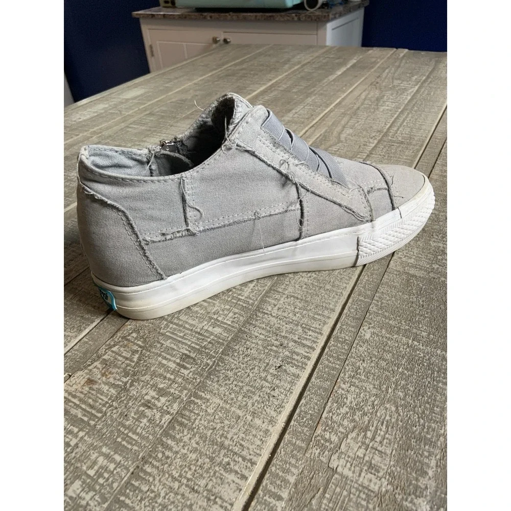 Blowfish Malibu Gray Slip-On Sneakers Side Zipper Low Top Solid Women's Size 7